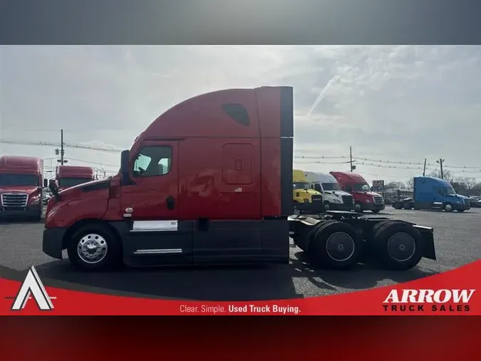 2022 FREIGHTLINER CA126