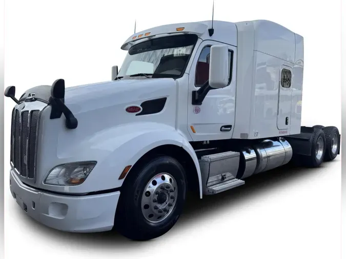 2022 Peterbilt 57941fd76ad2d203f6d3145166004ab4435