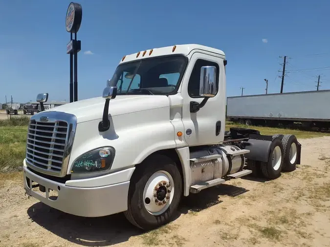 2020 FREIGHTLINER/MERCEDES CASCADIA 12541fe744e5180593c2ad926de3a74fd35