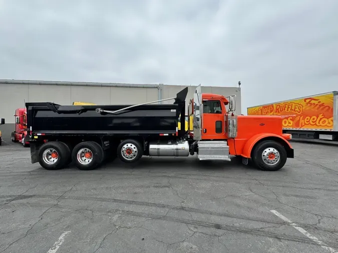 2017 Peterbilt 389