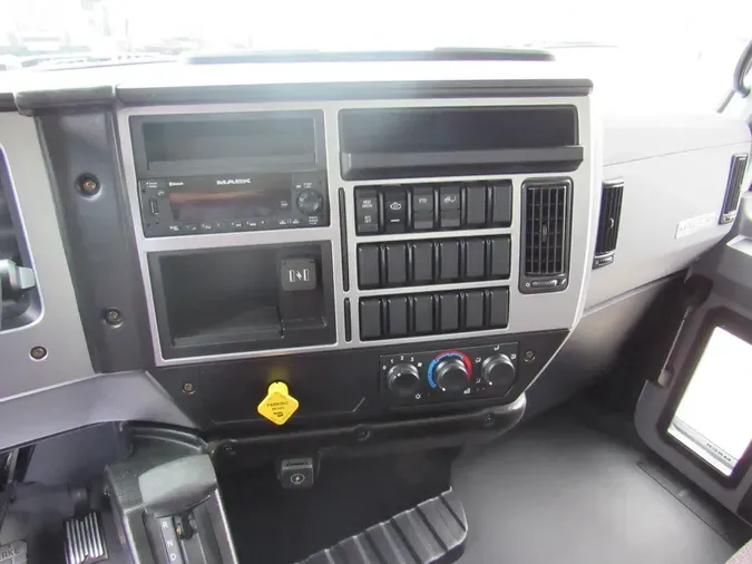2026 MACK MD MD6 274 WB
