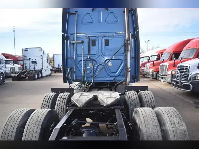 2010 FREIGHTLINER CASCADIA 125