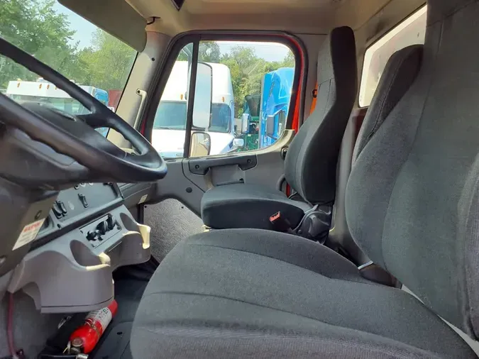 2017 FREIGHTLINER/MERCEDES M2 10642033df4dbaf6022d2a10c67794c05f3