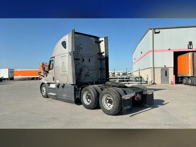 2023 Freightliner Cascadia