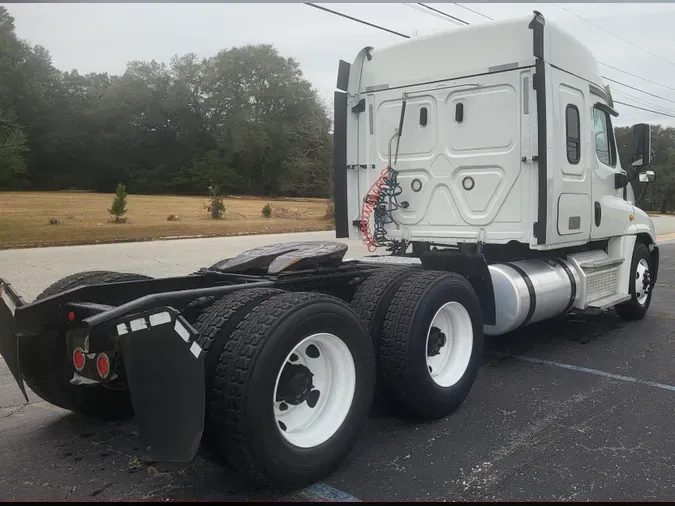 2019 FREIGHTLINER/MERCEDES CASCADIA 125