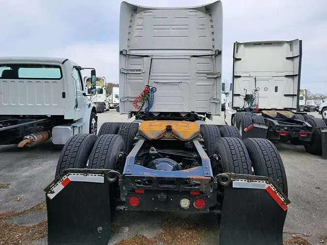 2019 VOLVO VNL64T-760