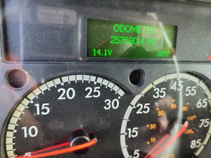 2020 FREIGHTLINER CASCADIA 113" DAYCAB