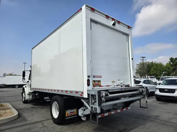 2019 Freightliner Business Class M2 106