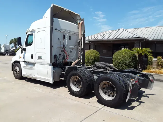 2016 FREIGHTLINER/MERCEDES CASCADIA 125