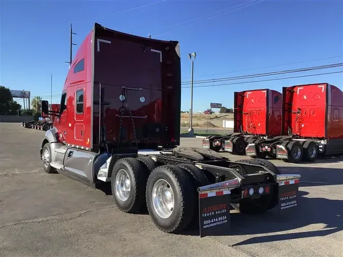 2021 KENWORTH T680