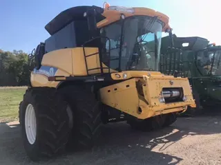 2013 New Holland CR8080