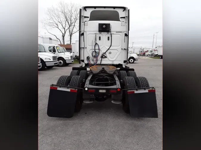 2019 FREIGHTLINER/MERCEDES CASCADIA