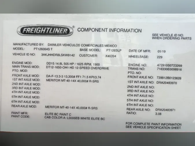 2020 Freightliner Cascadia 126