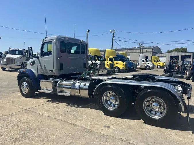 2023 Peterbilt 567