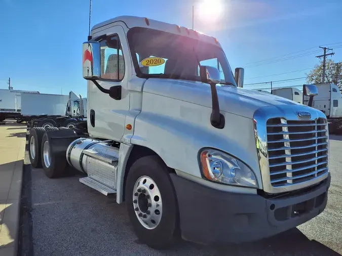 2020 FREIGHTLINER/MERCEDES CASCADIA 125