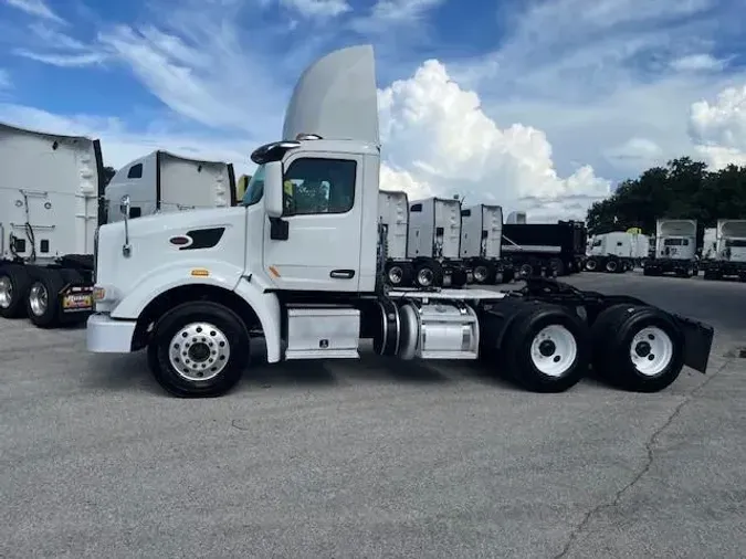 2020 Peterbilt 567