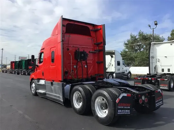 2021 FREIGHTLINER CA126