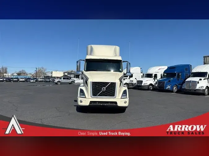 2021 VOLVO VNL640