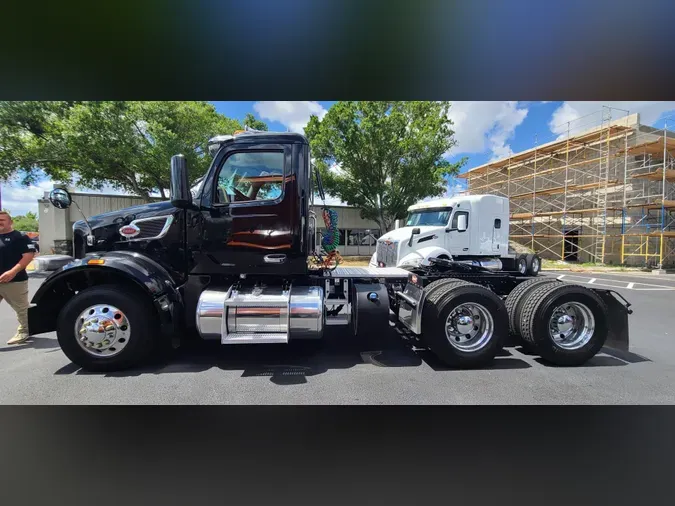 2023 Peterbilt 56742210cf81c250fdd476b866622e4c23b