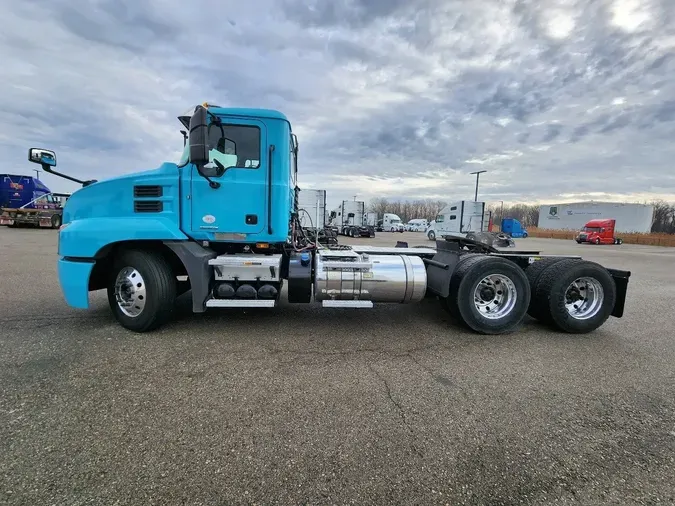 2020 MACK ANTHEM AN64T