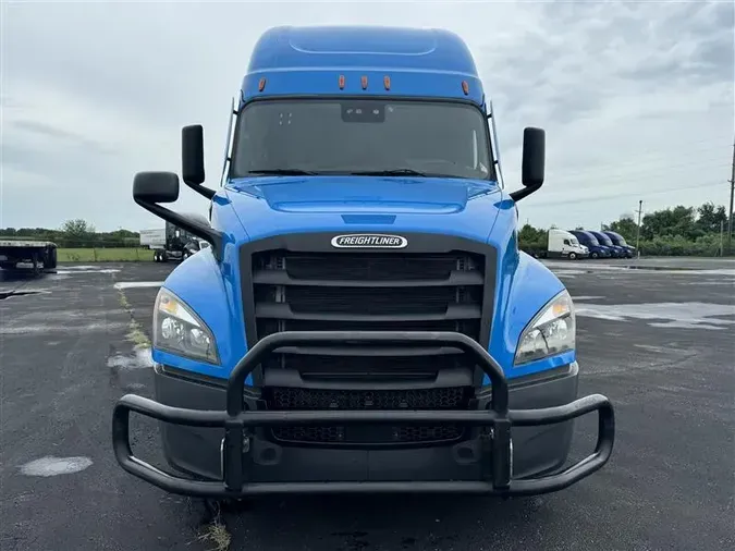 2021 FREIGHTLINER CA126