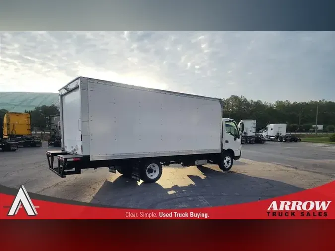 2019 HINO 195