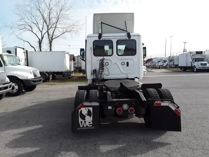2022 FREIGHTLINER/MERCEDES CASCADIA PX12642ST