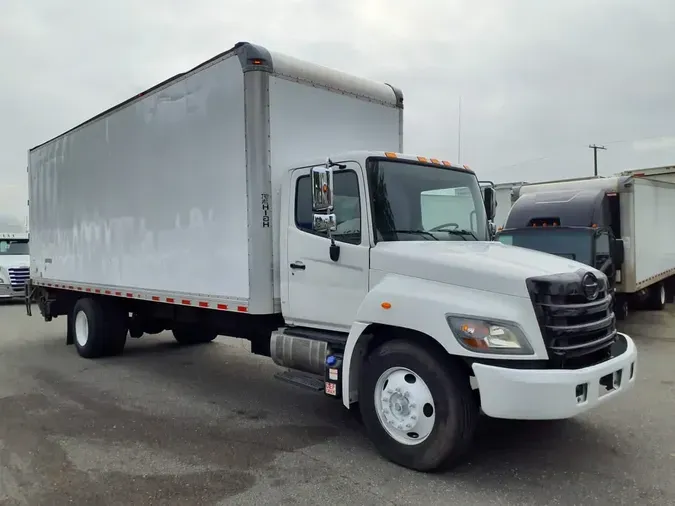 2018 FREIGHTLINER HINO 338