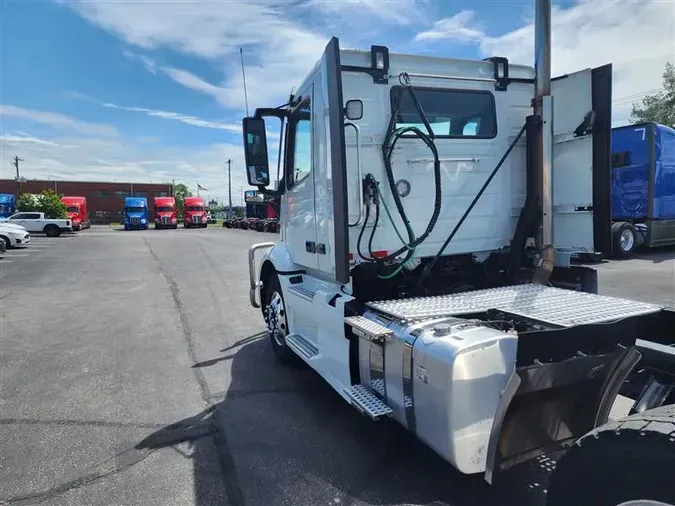 2023 VOLVO VNR64T300422cd0e9faeb89beef59383bea7b923c