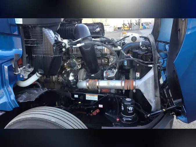 2023 Freightliner Cascadia 126