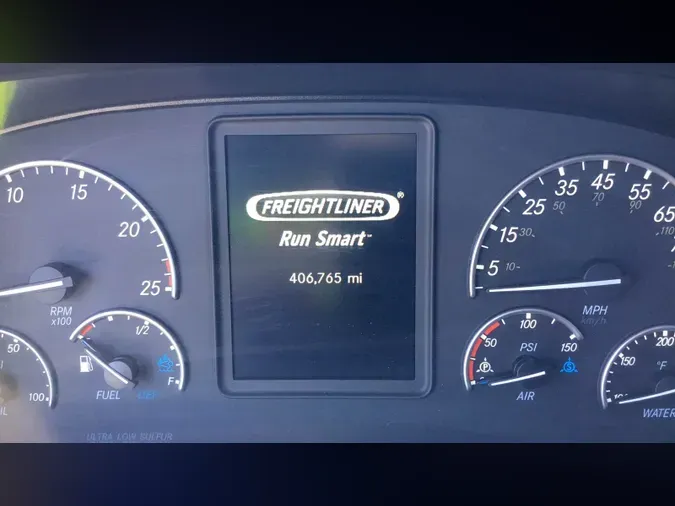 2021 Freightliner Cascadia 126