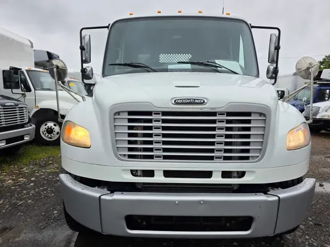 2016 FREIGHTLINER M2 106