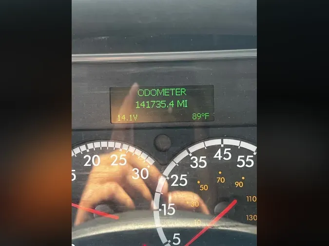 2018 FREIGHTLINER M2 106