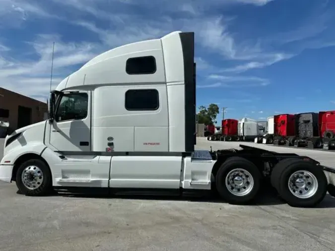 2023 Volvo VNL64T860