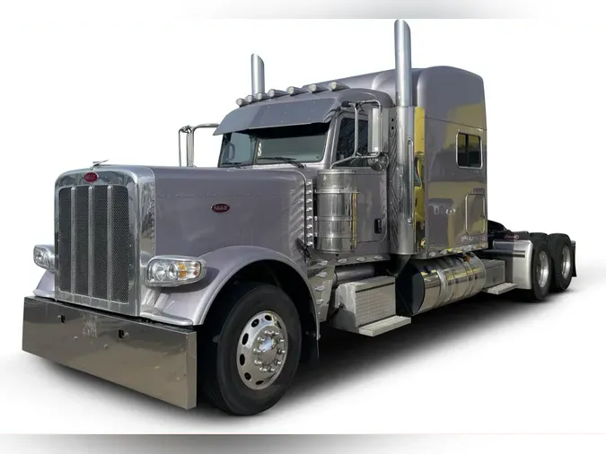 2023 Peterbilt 389423a7cafd6a3825e5b5f1e5765456425