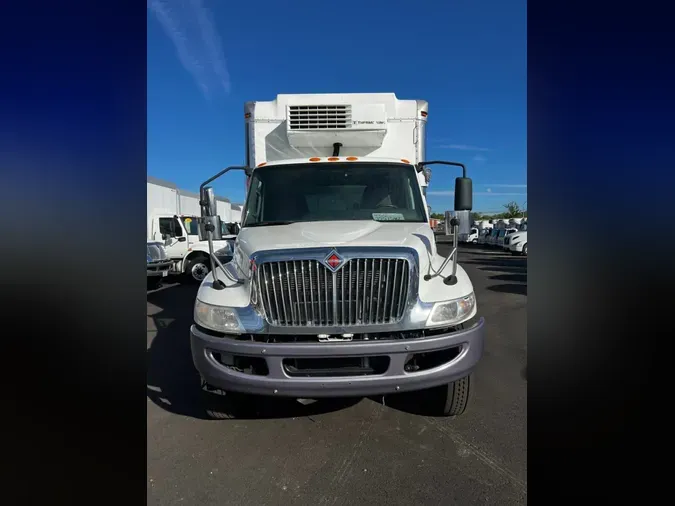 2020 NAVISTAR INTERNATIONAL MV607 (4X2)