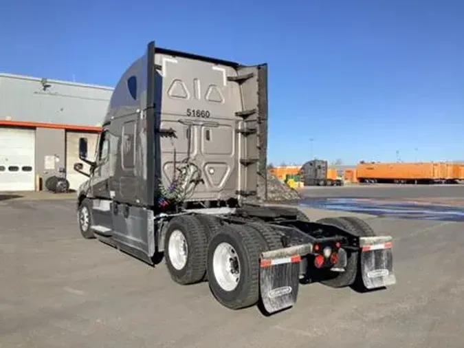 2021 Freightliner Cascadia