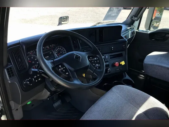 2021 INT LT625 6x4