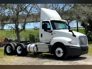 2019 INT LT625 6x4