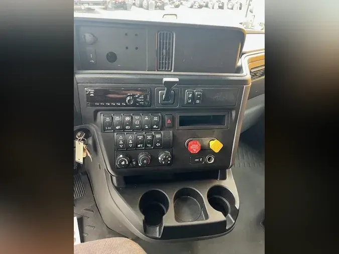 2020 International LT625
