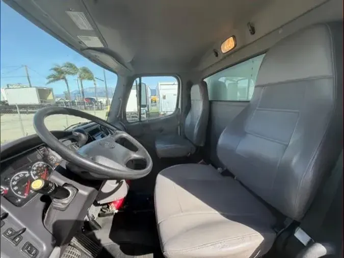 2021 Freightliner Business Class M2 106