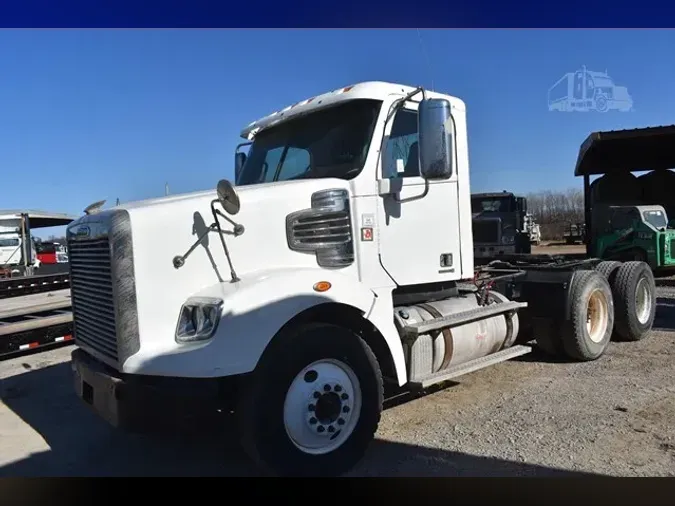 2014 FREIGHTLINER CORONADO 122 SD