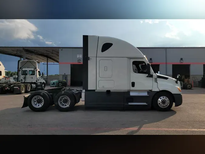 2021 Freightliner Cascadia