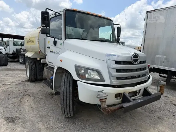 2019 HINO 338