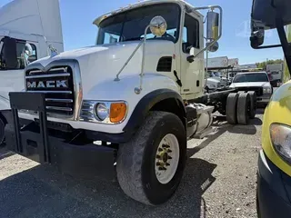 2007 MACK GRANITE CV713