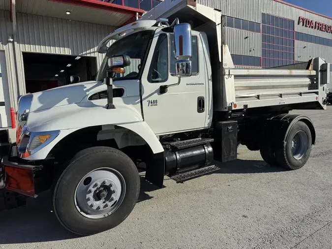 2007 International WORKSTAR 7400