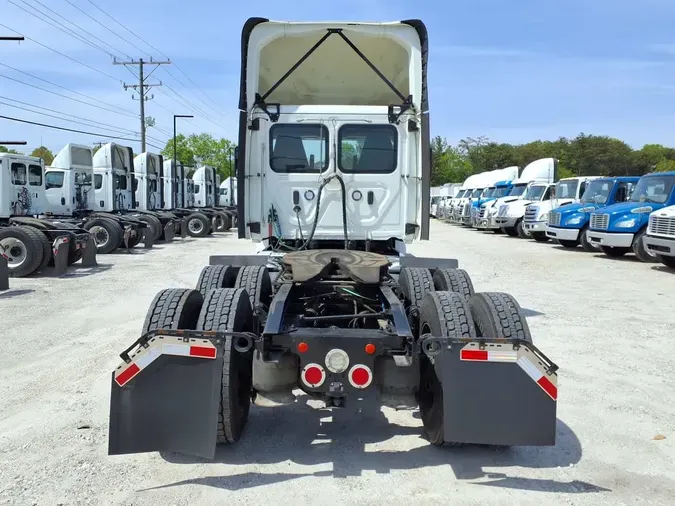 2020 FREIGHTLINER/MERCEDES NEW CASCADIA PX12664
