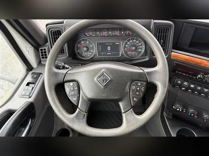 2020 INTERNATIONAL RH613