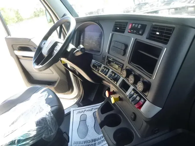 2023 Kenworth T680