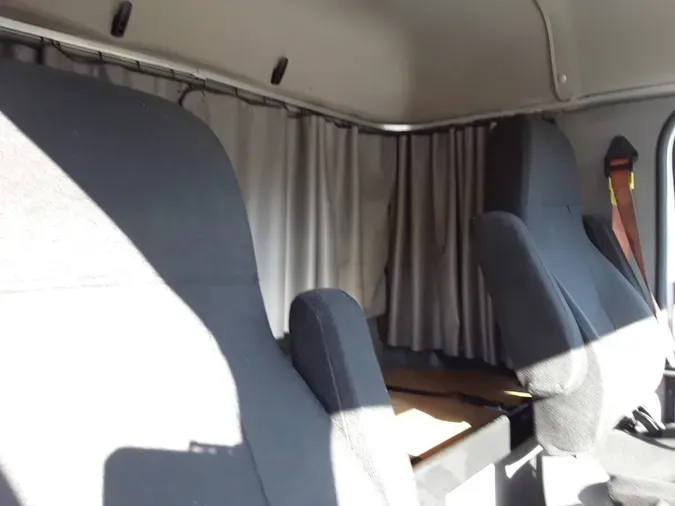 2021 FREIGHTLINER/MERCEDES M2 10642567bfcd38e6287051781d7273901e9